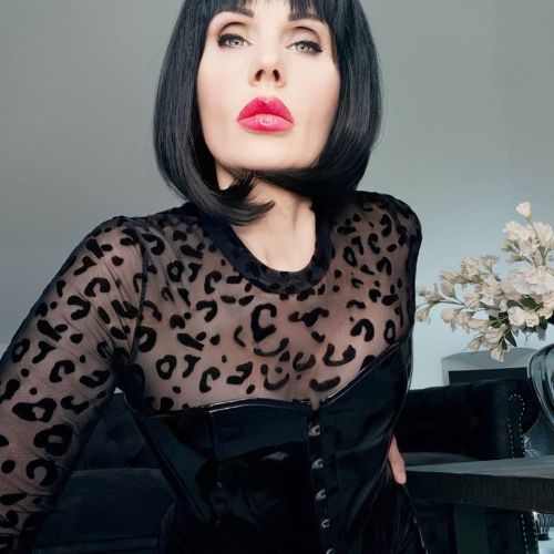 Galeriebild 8 von Mistress Helen Bates